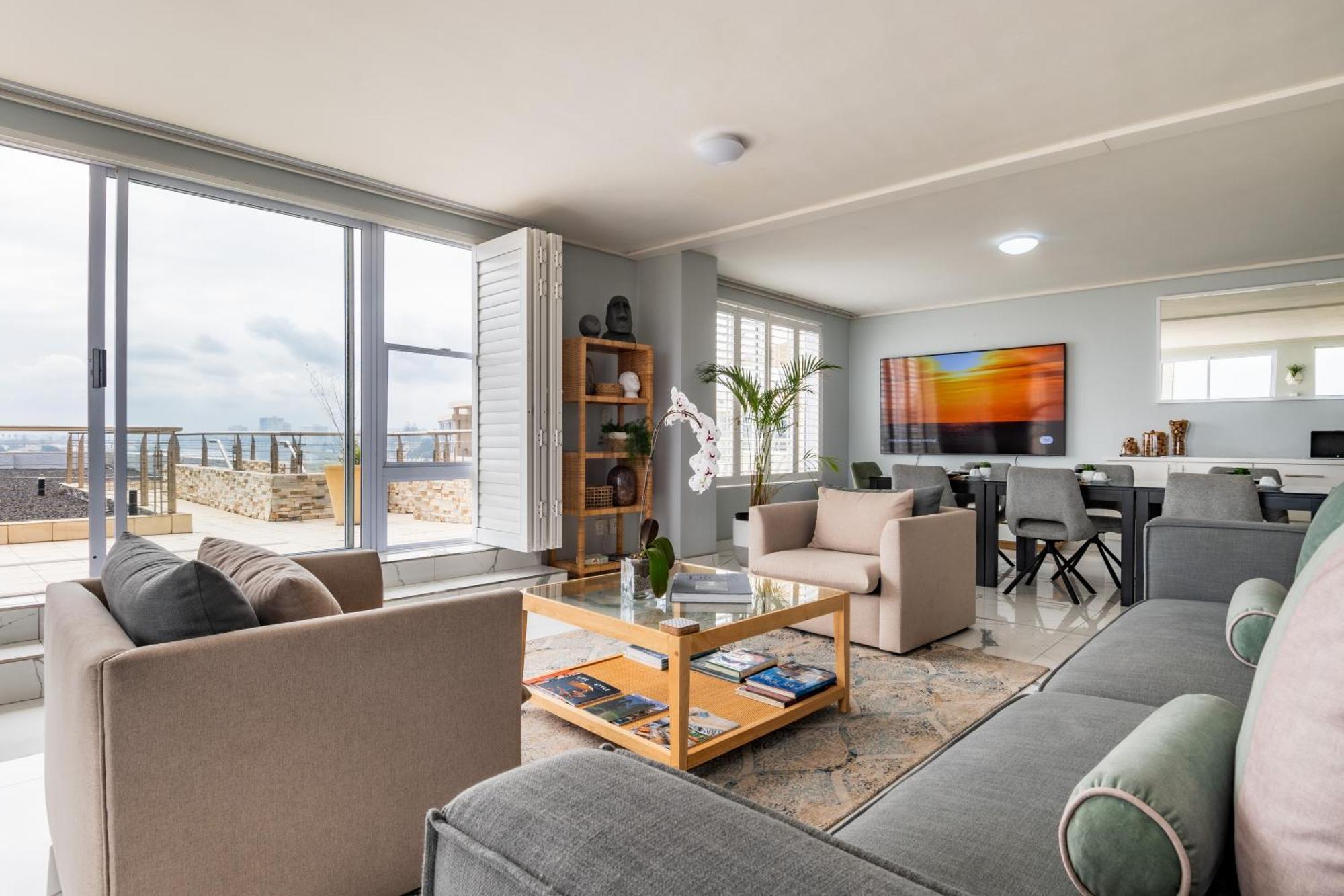 Apartment Lagoon Shoreline Penthouse *