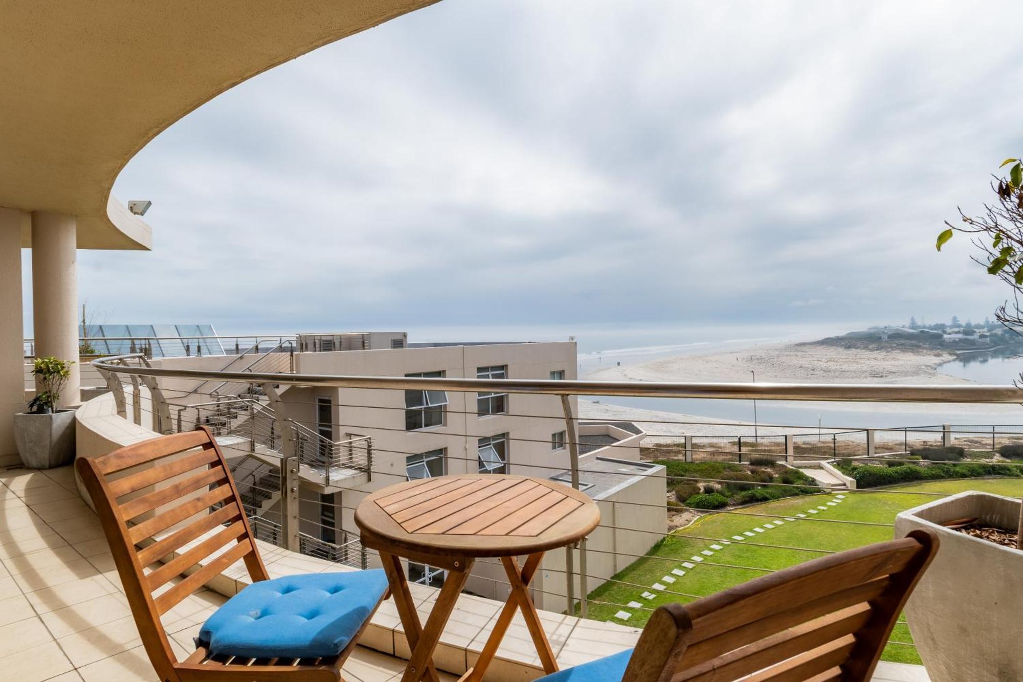 Lagoon Shoreline Penthouse